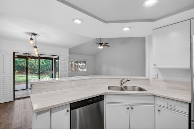 102 Sea Oats Drive B, Juno Beach, FL 33408