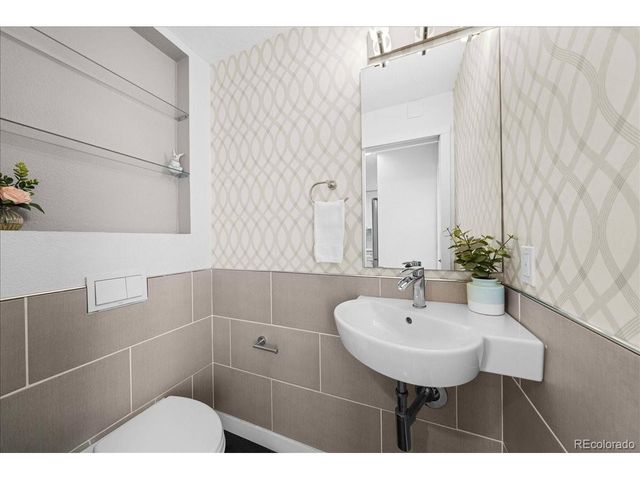 11411 W Lake Dr, Littleton, CO 80127