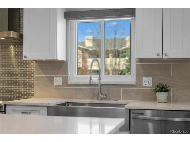 11411 W Lake Dr, Littleton, CO 80127