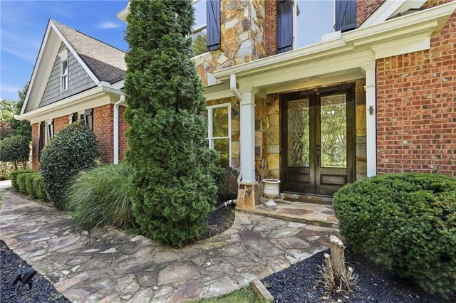 1335 Whisper Cove Drive, Buford, GA 30518
