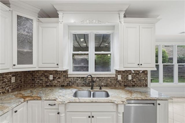 1335 Whisper Cove Drive, Buford, GA 30518