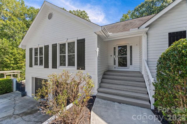 7142 Forest Hills Drive, Denver, NC 28037