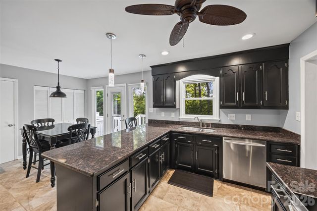 7142 Forest Hills Drive, Denver, NC 28037