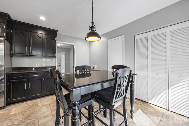 7142 Forest Hills Drive, Denver, NC 28037