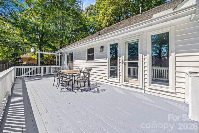 7142 Forest Hills Drive, Denver, NC 28037