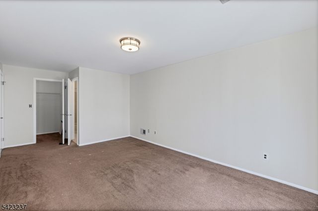 341 Silvia St, Ewing Twp., NJ 08628