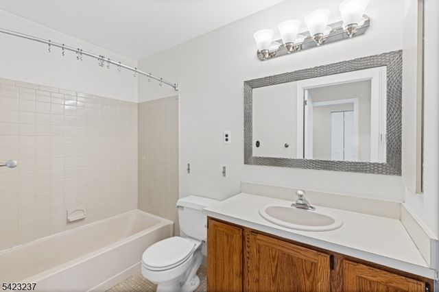 341 Silvia St, Ewing Twp., NJ 08628