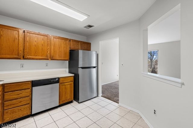 341 Silvia St, Ewing Twp., NJ 08628