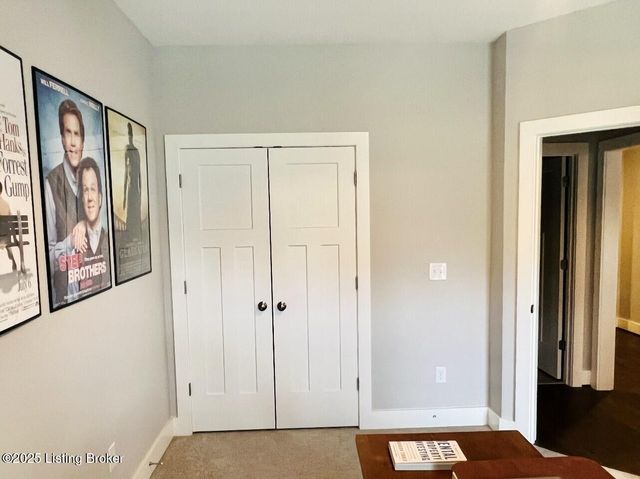 13512 Park Springs Ln, Louisville, KY 40245