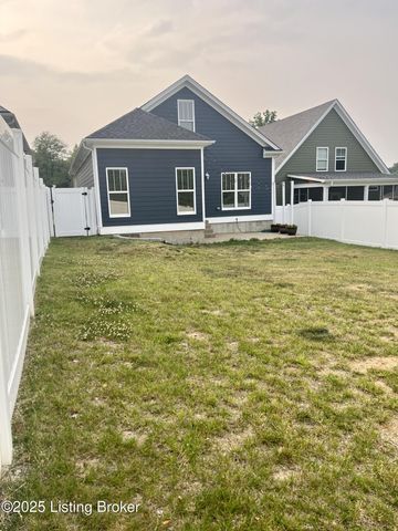 13512 Park Springs Ln, Louisville, KY 40245
