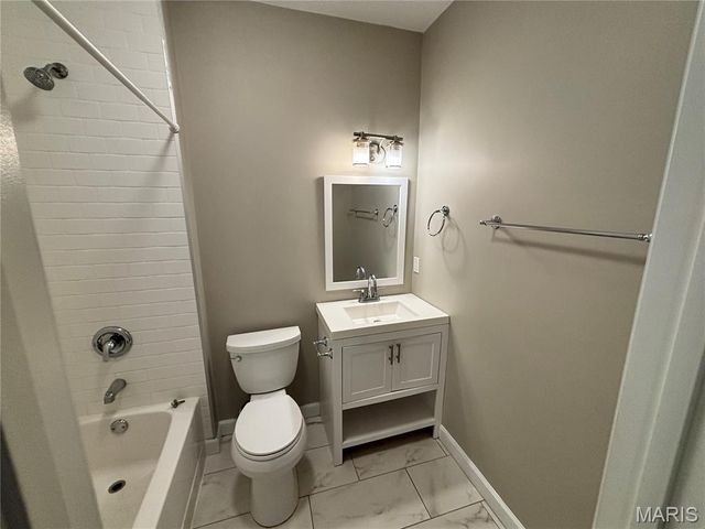 2253 Indiana Avenue, St Louis, MO 63104