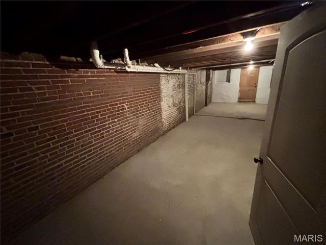 2253 Indiana Avenue, St Louis, MO 63104