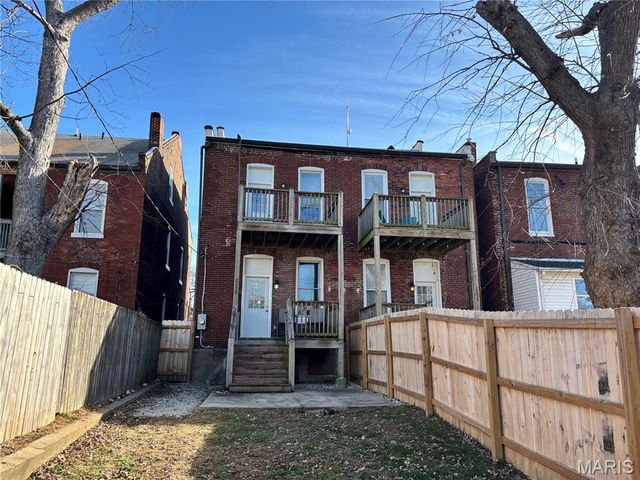 2253 Indiana Avenue, St Louis, MO 63104