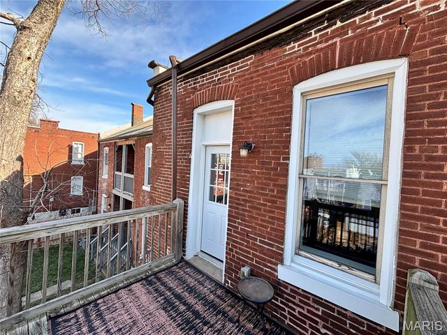 2253 Indiana Avenue, St Louis, MO 63104