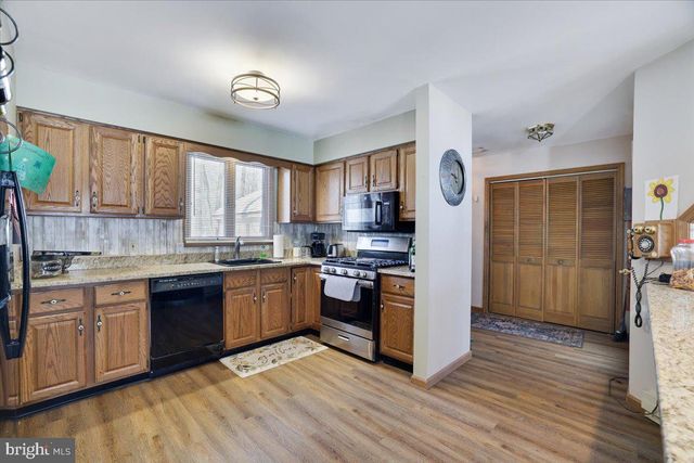 157 SELIG RD, Pocono Lake, PA 18347