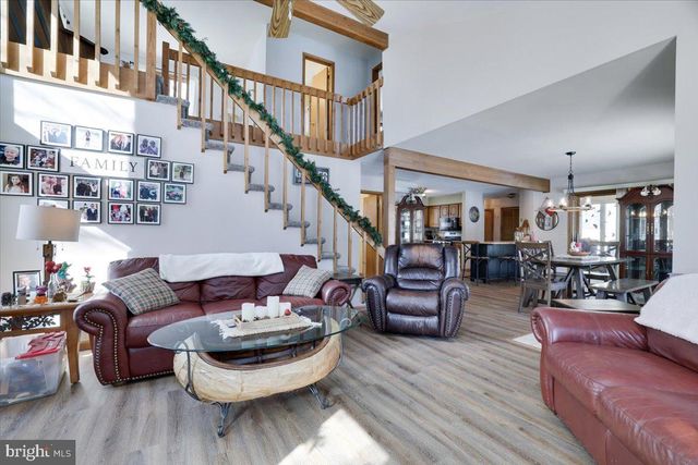 157 SELIG RD, Pocono Lake, PA 18347