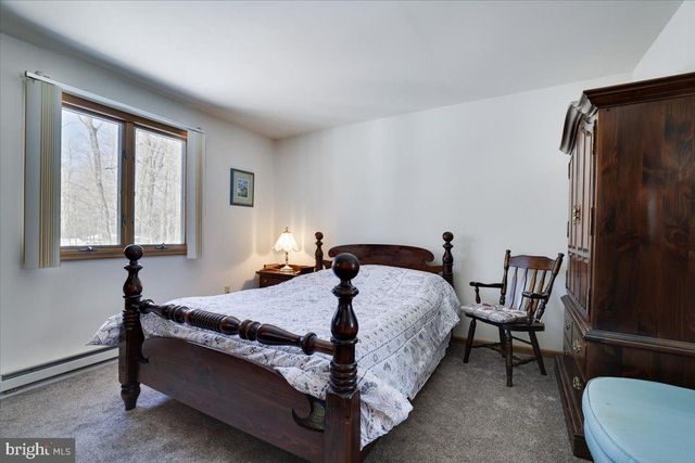 157 SELIG RD, Pocono Lake, PA 18347