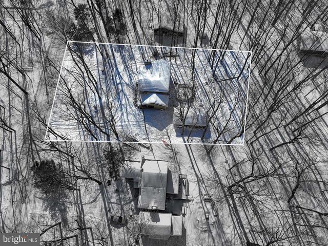 157 SELIG RD, Pocono Lake, PA 18347