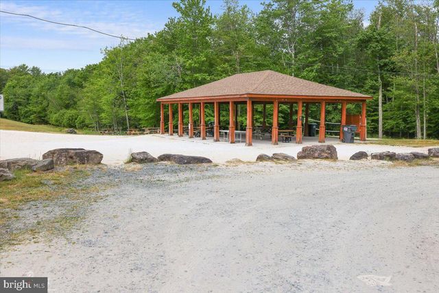 157 SELIG RD, Pocono Lake, PA 18347