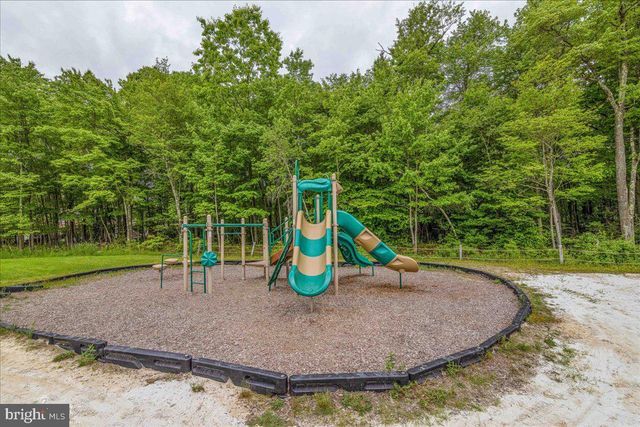 157 SELIG RD, Pocono Lake, PA 18347