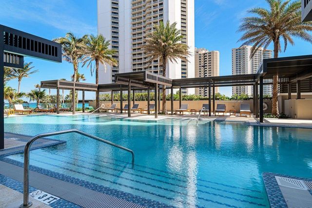 3100 N Ocean Drive 1702p, Singer Island, FL 33404