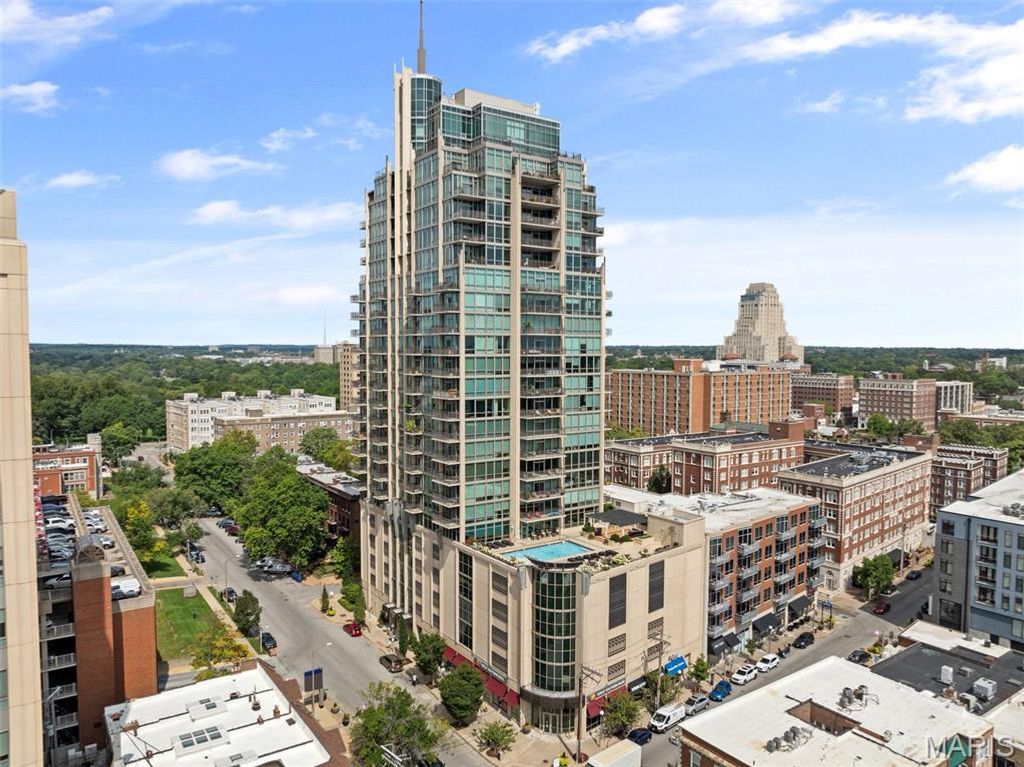 4909 Laclede Avenue 1205, St Louis, MO 63108