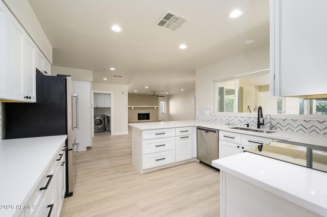 8507 E SAN FELIPE Drive, Scottsdale, AZ 85258