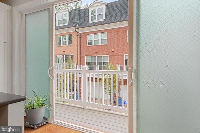 10274 GROSVENOR PL, North Bethesda, MD 20852