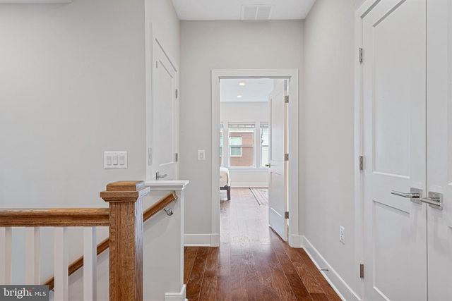 10274 GROSVENOR PL, North Bethesda, MD 20852