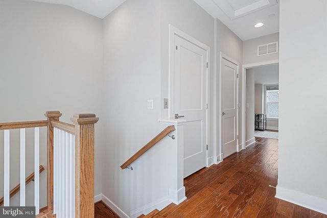 10274 GROSVENOR PL, North Bethesda, MD 20852