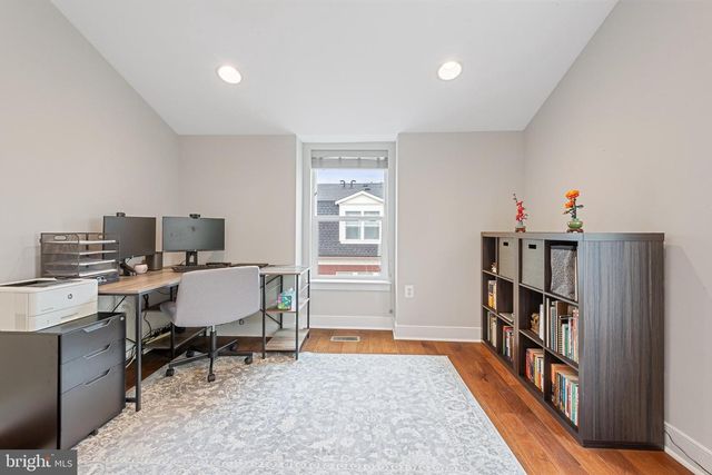 10274 GROSVENOR PL, North Bethesda, MD 20852