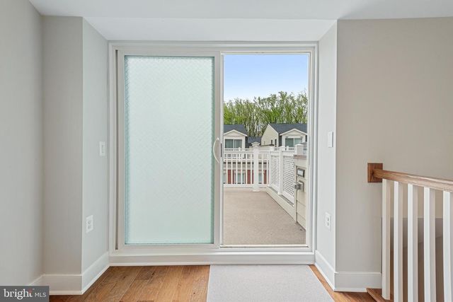 10274 GROSVENOR PL, North Bethesda, MD 20852