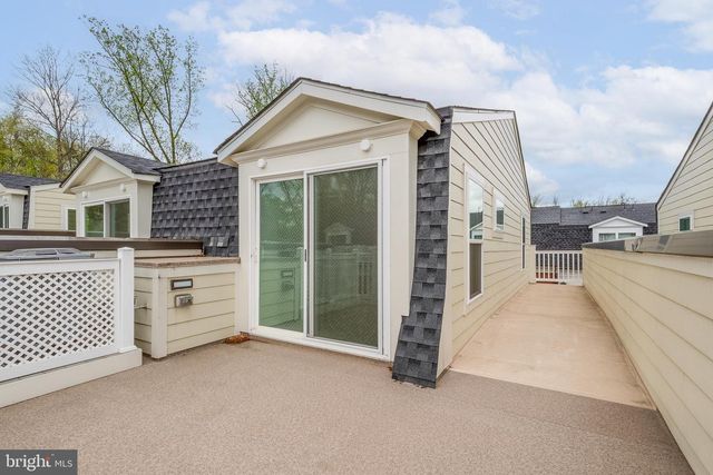 10274 GROSVENOR PL, North Bethesda, MD 20852