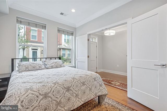 10274 GROSVENOR PL, North Bethesda, MD 20852