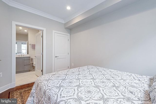 10274 GROSVENOR PL, North Bethesda, MD 20852