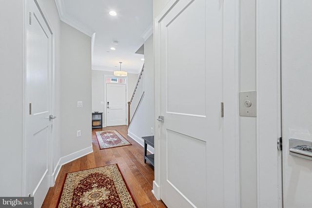 10274 GROSVENOR PL, North Bethesda, MD 20852