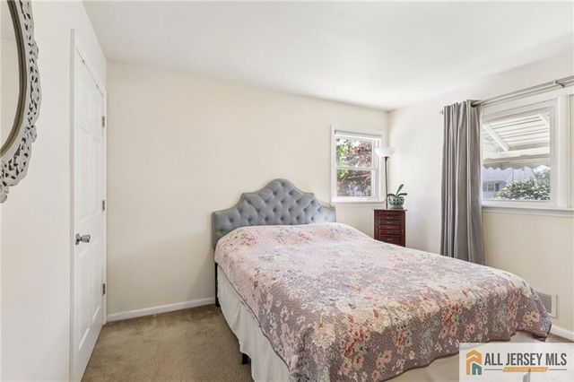 61 Wickom Avenue, Hamilton, NJ 08690