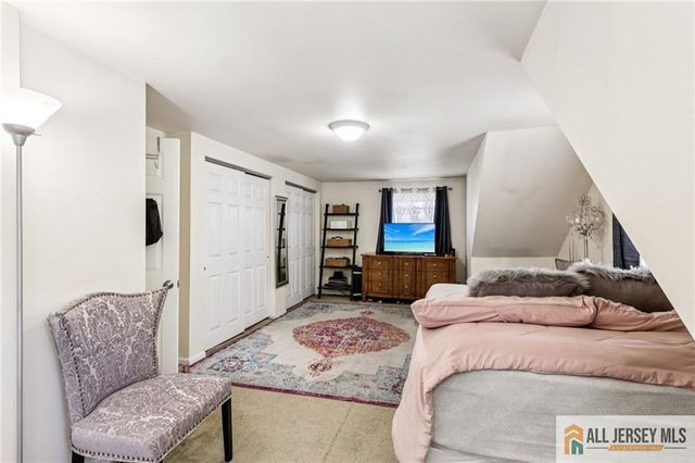 61 Wickom Avenue, Hamilton, NJ 08690