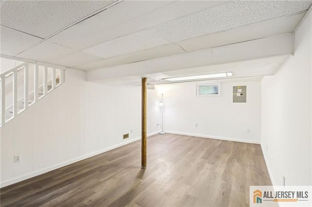 61 Wickom Avenue, Hamilton, NJ 08690