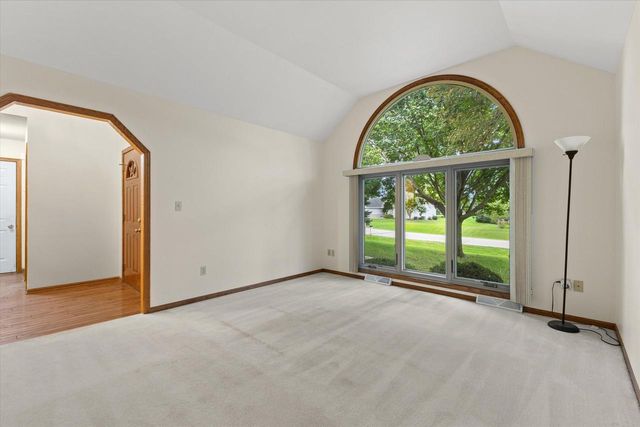 1661 Wood Ridge LANE, Burlington, WI 53105
