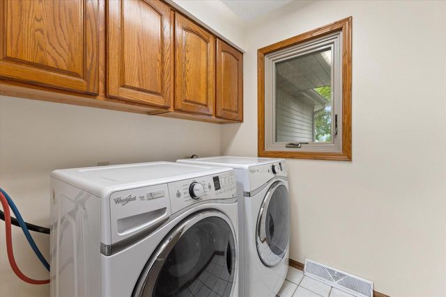 1661 Wood Ridge LANE, Burlington, WI 53105