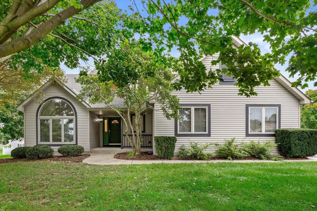 1661 Wood Ridge LANE, Burlington, WI 53105