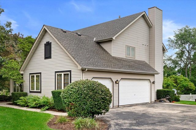1661 Wood Ridge LANE, Burlington, WI 53105