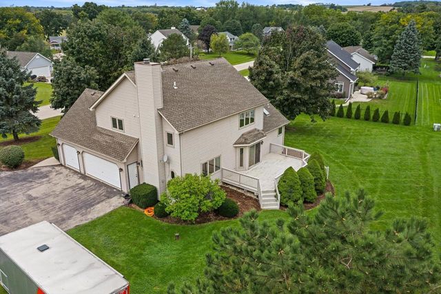 1661 Wood Ridge LANE, Burlington, WI 53105