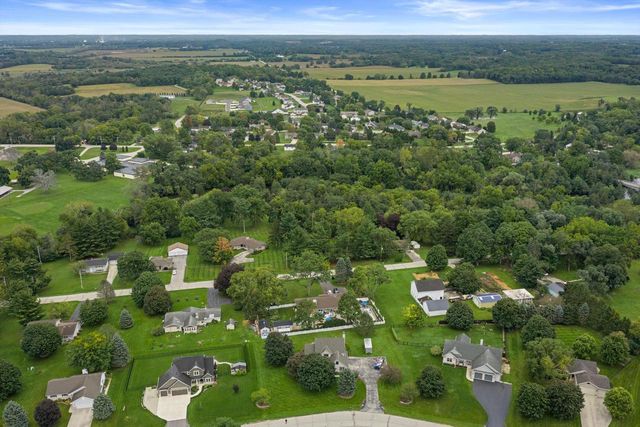 1661 Wood Ridge LANE, Burlington, WI 53105