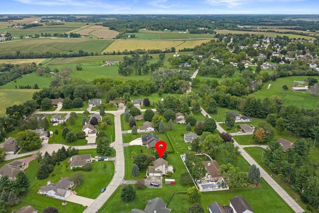 1661 Wood Ridge LANE, Burlington, WI 53105