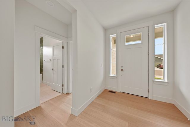 1501 Beeker Lane, Belgrade, MT 59714