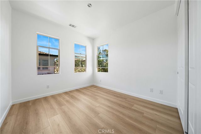 206 Bright Poppy, Irvine, CA 92618