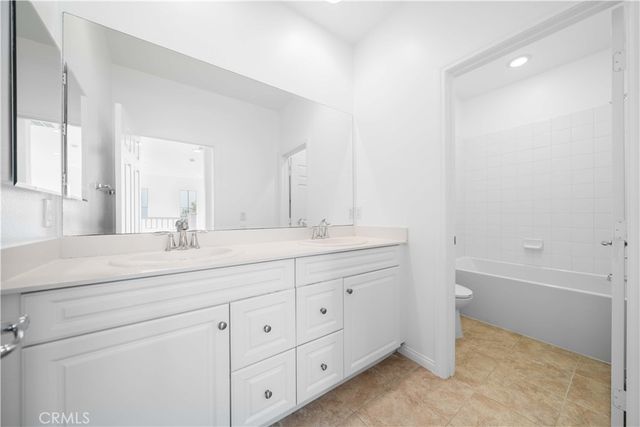 206 Bright Poppy, Irvine, CA 92618