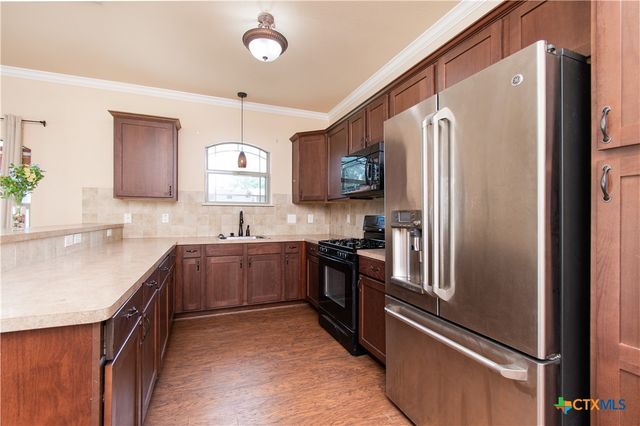 4360 Flint Oak Drive, Belton, TX 76513